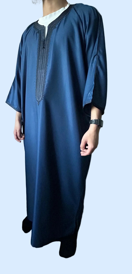 Midnight blue Moroccan thobe with navy embroidery, side view