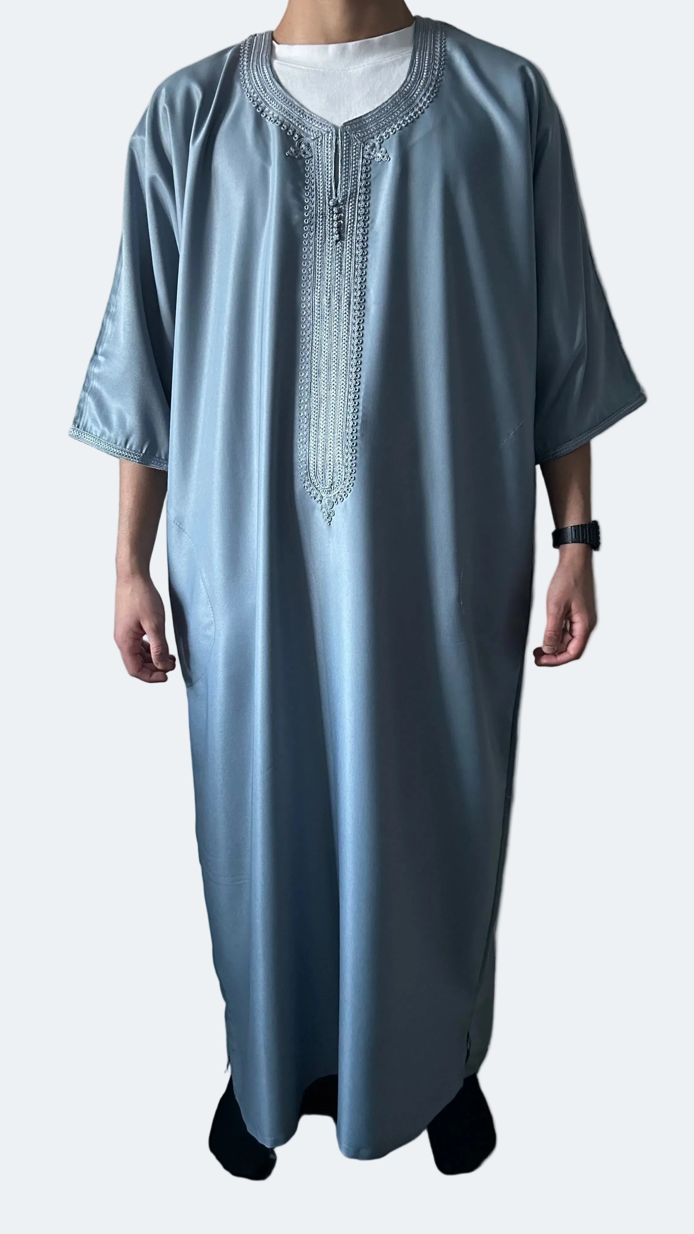 men's Gun grey Moroccan thobe, front view